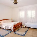 Charming House In With Shared Pool Monchique