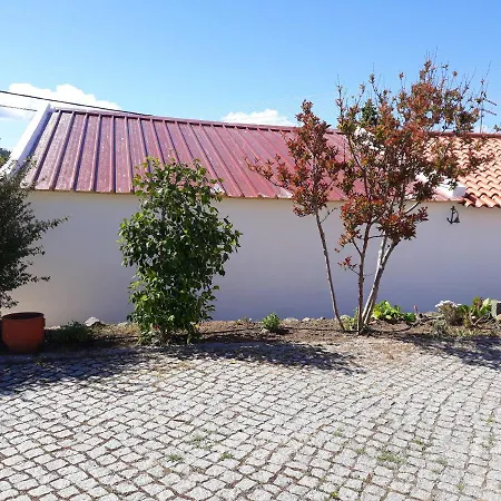 Charming House In With Shared Pool