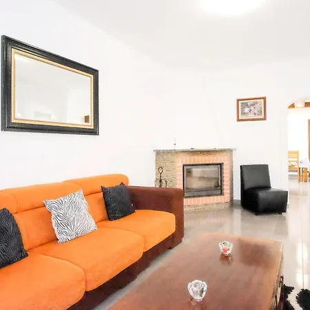 Charming House In With Shared Pool * Monchique